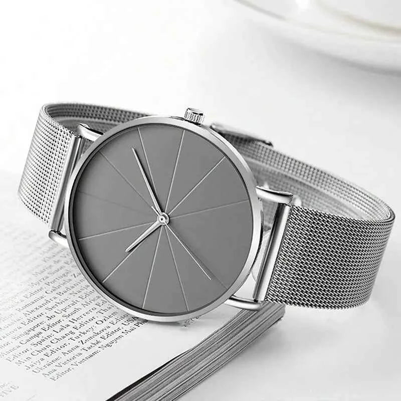 Mens Fashion Business Quartz Wristwatch Fashion Calendar Men Watch Mesh Belt Men Luxury Silvery Bracelet Watches